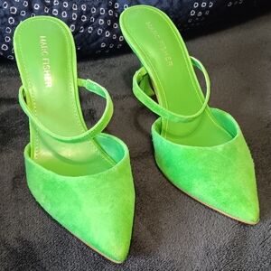 Marc fisher suede green heels sz 6.5